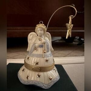 Lenox China Treasures Collection Christmas angel trinket box - NWOT